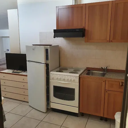 Dina Apartmanhotel Rovigo