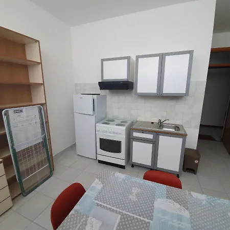 Aparthotel Dina