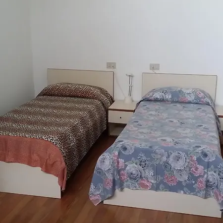 מלון דירות Dina רוביגו