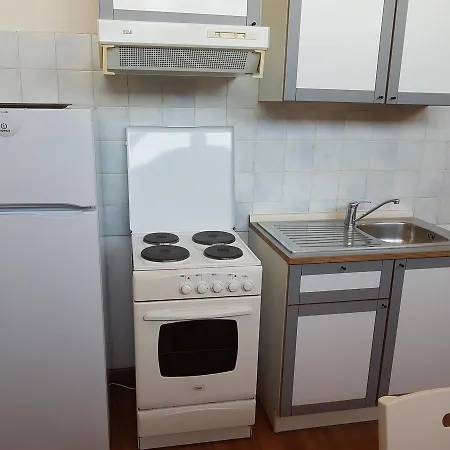 Dina Apartmanhotel *