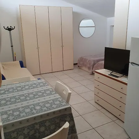 Dina Aparthotel *